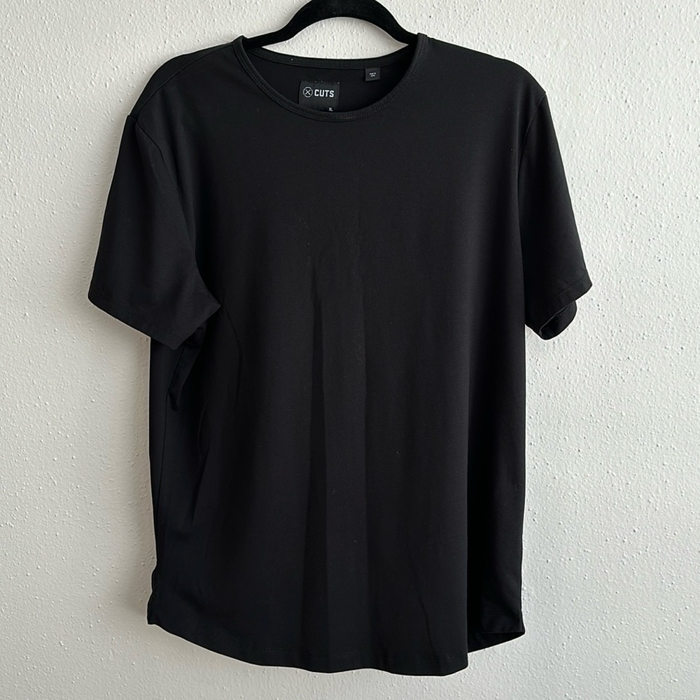 Size XL Cuts T-Shirt